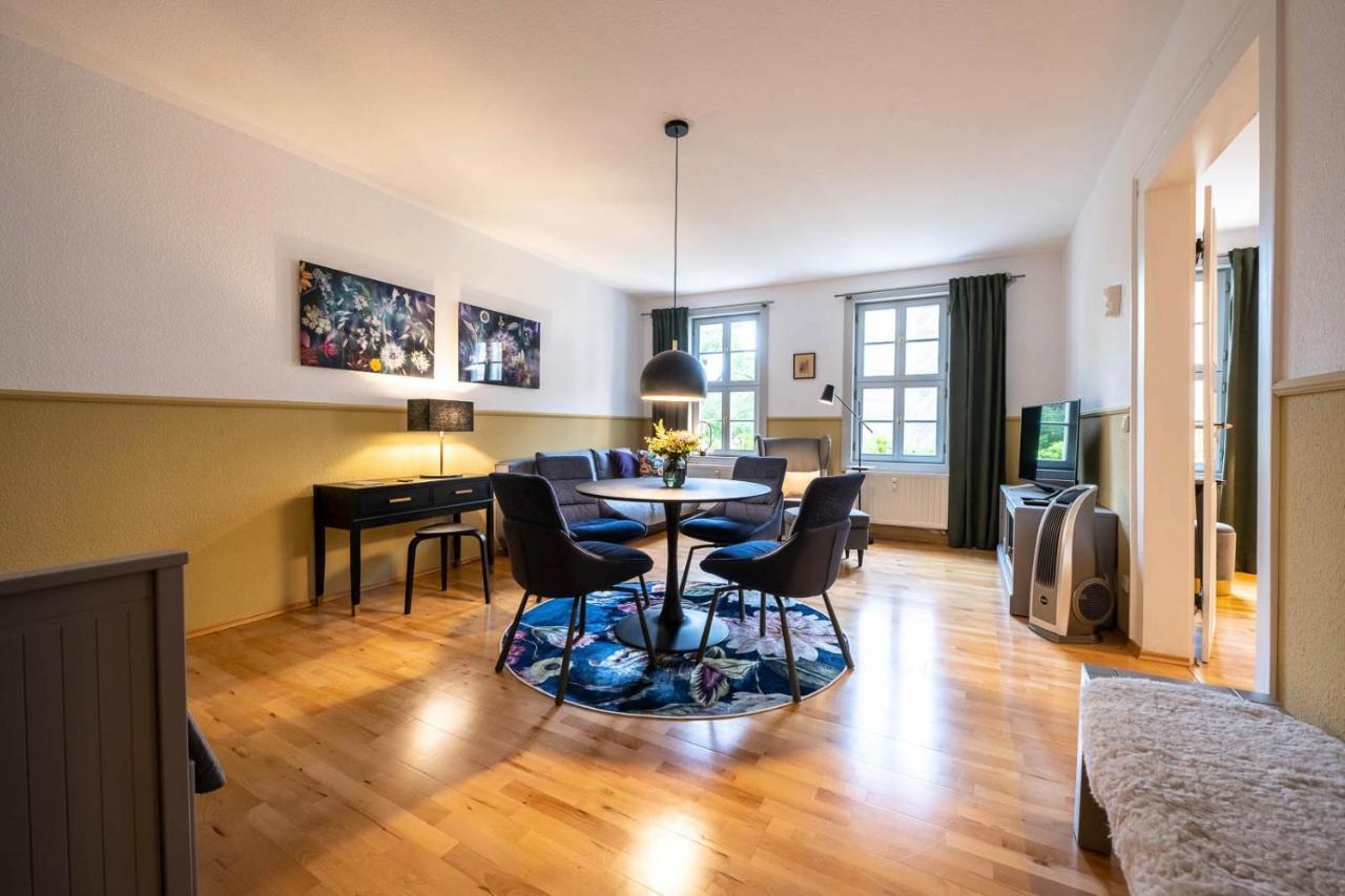 Ferienwohnung Am Dom II Наумбург Екстериор снимка